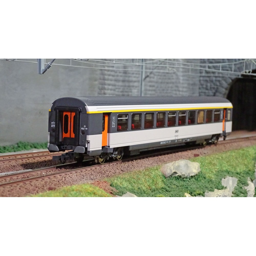 Roco 74530 Voiture voyageurs Corail 1ère classe, SNCF Roco 74530 Voiture voyageurs Corail 1ère classe, SNCF