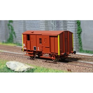 EPM 51.02.10 Wagon marchandise Fourgon Uk, rouge UIC, toit et châssis rouge, SNCF, Cul Jaune, ep.IV EPM, Euro Passion Models EPM