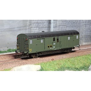 Ree Modeles VB313 Voiture fourgon OCEM 32, toit noir, bouts verts, feux fonctionnels, REGION EST, SNCF Ree Modeles VB-313 - 1