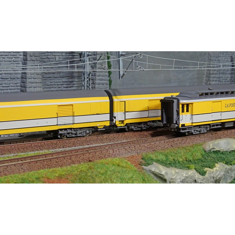 LS Models 40425 Set de 3 voitures Postales UIC, jaune PTT, PE UIC + PE UIC + Pez OCEM Ls models Lsm_40425 - 1