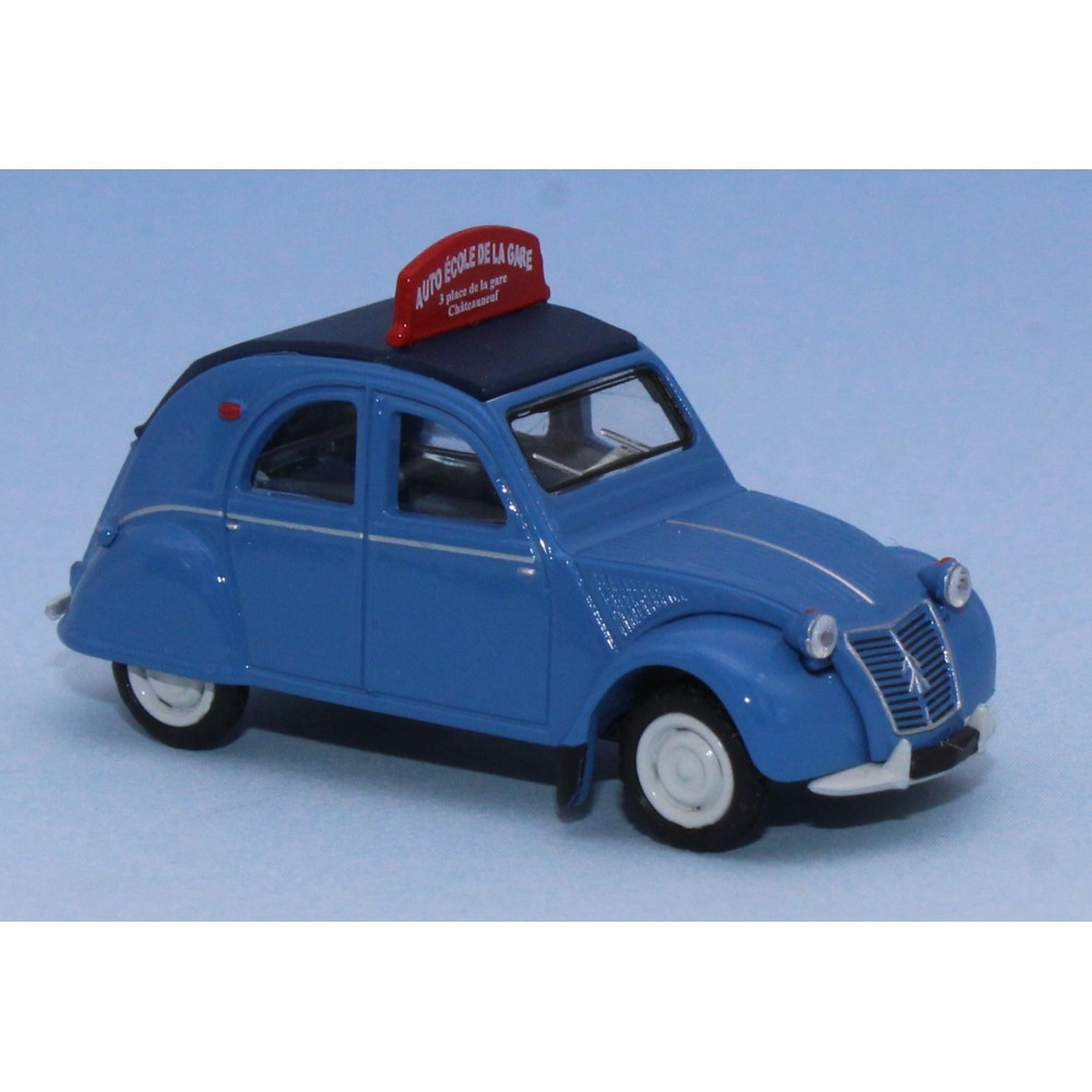 SAI 6021 Citroën 2 CV 1958, AZLP 1958, bleu glacier, capote fermée, Auto école de la gare Sai Sai_6021 - 1 SAI 6021 Citroën 2 CV 1958, AZLP 1958, bleu glacier, capote fermée, Auto école de la gare Sai Sai_6021 - 1