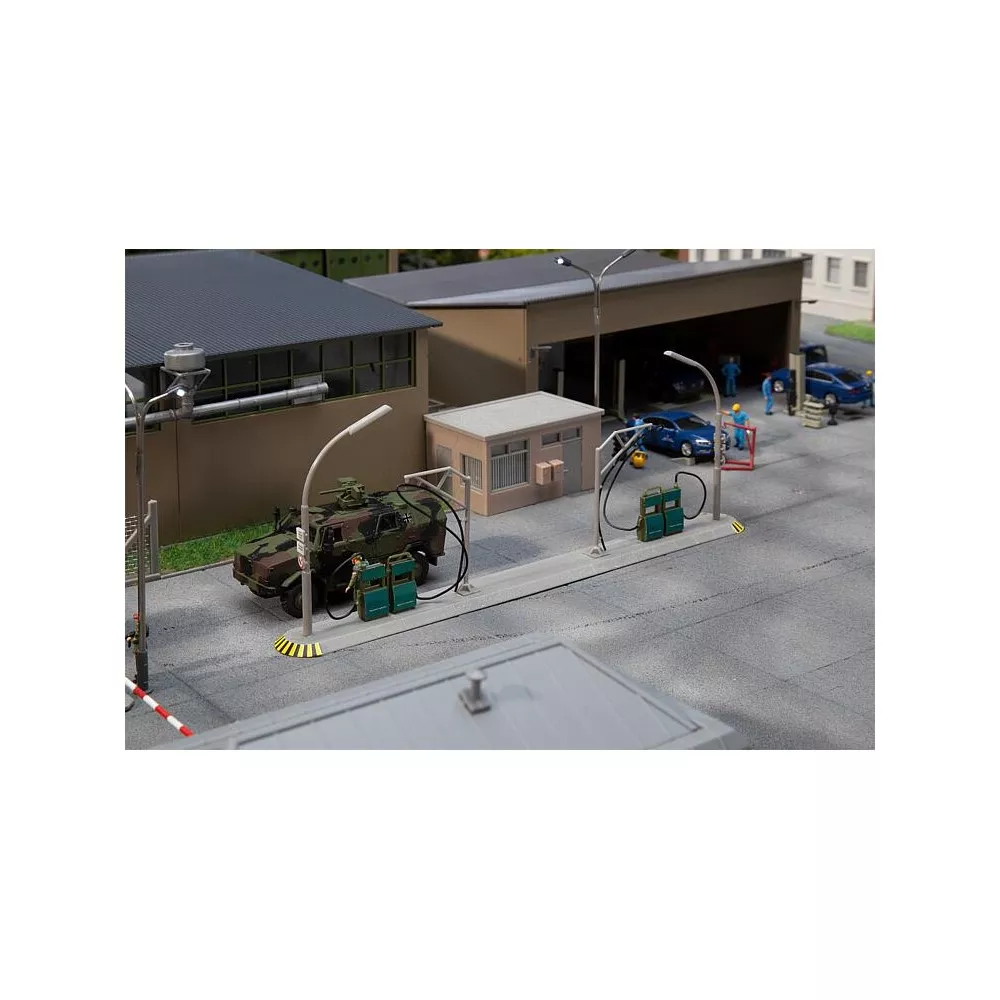 Faller 144105 Maquette, Station-service militaire Faller Faller_144105 - 1 Faller 144105 Maquette, Station-service militaire Faller Faller_144105 - 1