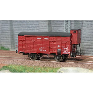 Ree modeles WB686 Wagon couverts OCEM 19, roues pleines, volets fermés et guérite, PLM Ree Modeles WB-686 - 2