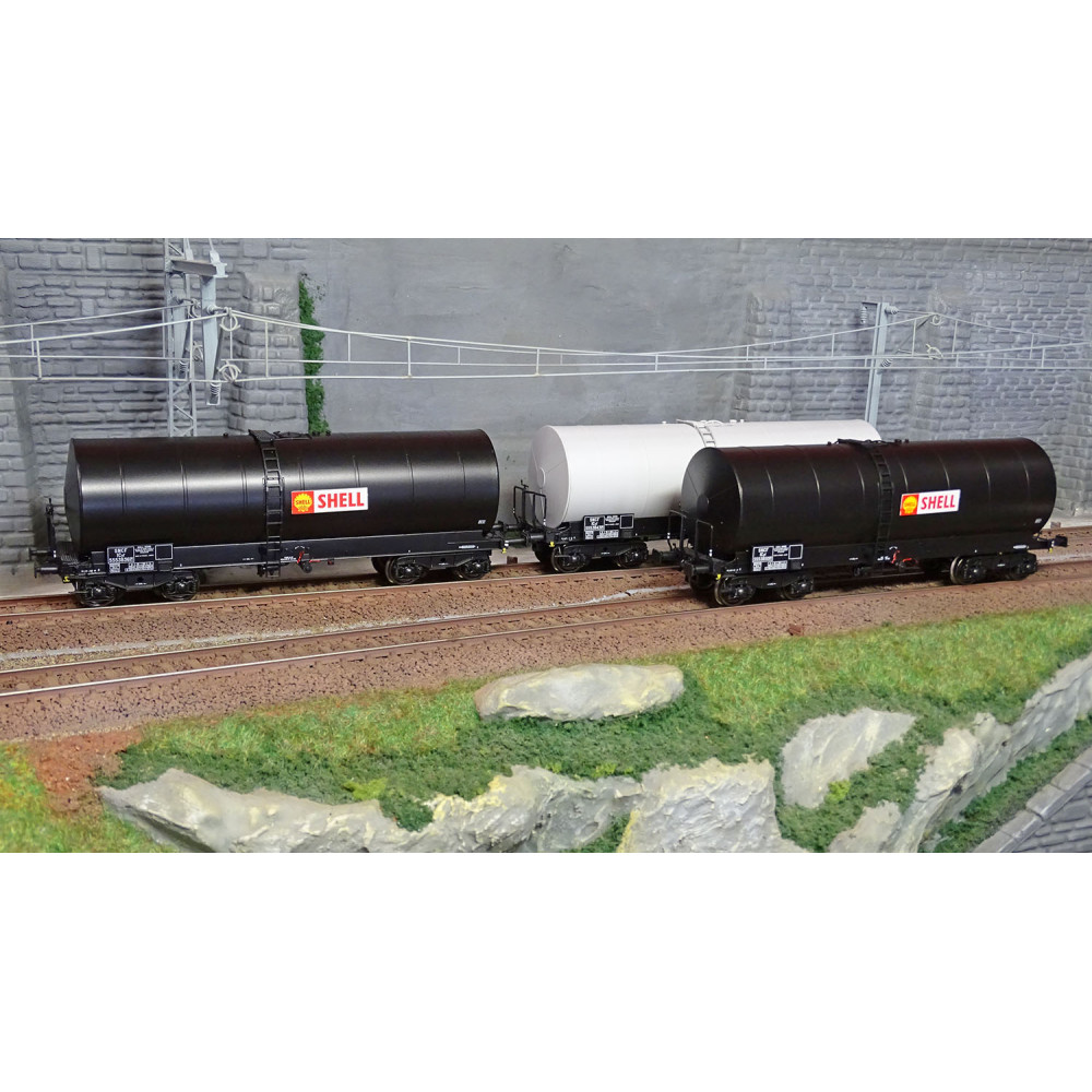 Ree modeles WB663 Set de 3 wagons citerne FAUVET-GIREL, bogies Y 23, SHELL Ree Modeles WB-663 - 1