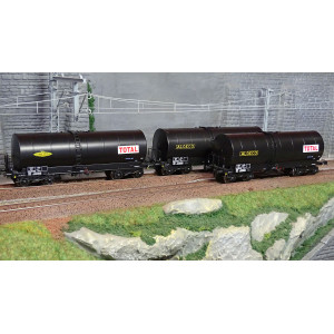 Ree modeles WB664 Set de 3 wagons citerne FAUVET-GIREL, bogies Y 23, TOTAL Ree Modeles WB-664 - 1