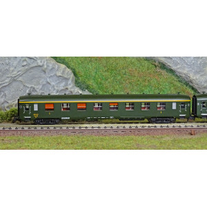 REE Modeles NW272 Set de 2 voitures voyageurs DEV AO, SNCF, B8 et C10, ep.III Ree Modeles NW-272 - 2