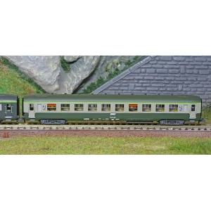 REE Modeles NW277 Set de 2 voitures voyageurs DEV AO, SNCF, B8 et B10, gris/vert, logo encadré blanc, cartouche corail, ep.IV-V 