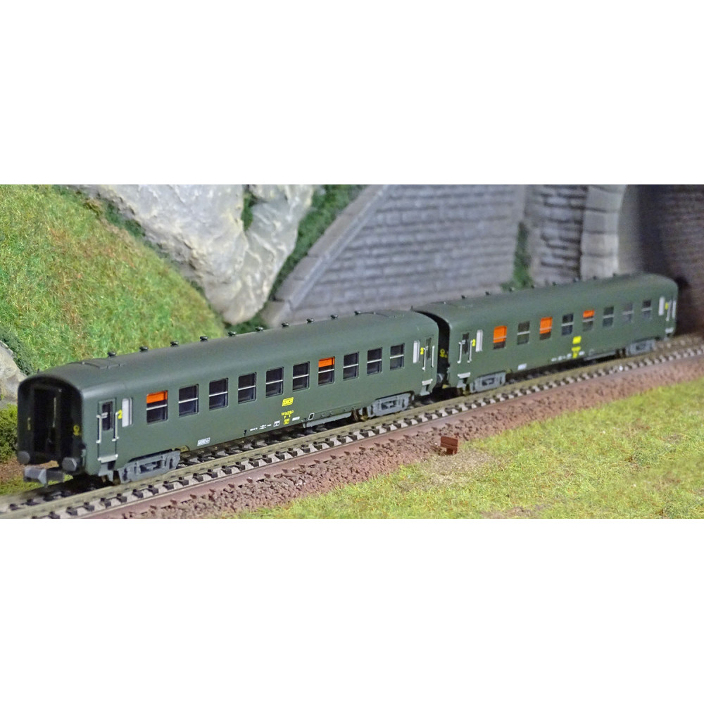 REE Modeles NW287 Set de 2 voitures voyageurs DEV AO, SNCF, B8 ex-A3B5 et B10, logo jaune encadré, ep.IV, N - 1/160 Ree Modeles 