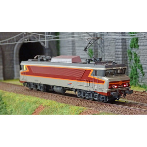 Ls Models 10330S Locomotive électrique CC 6534 SNCF, gris béton, livrée Arzens, logo casquette, Venissieux, Digital sonore Ls mo