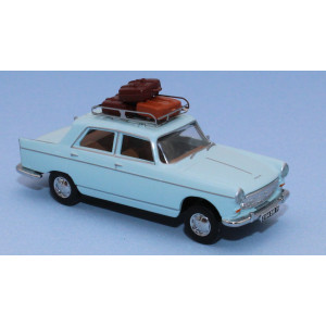 SAI 1822 Peugeot 404 bleu pastel, galerie de toit et 3 valises Sai Sai_1822 - 1