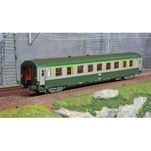 Ree Modeles VB309 Voiture voyageurs UIC B9 ex A9, vert 302/gris 804, logo encadré blanc, SNCF Ree Modeles VB-309 - 1