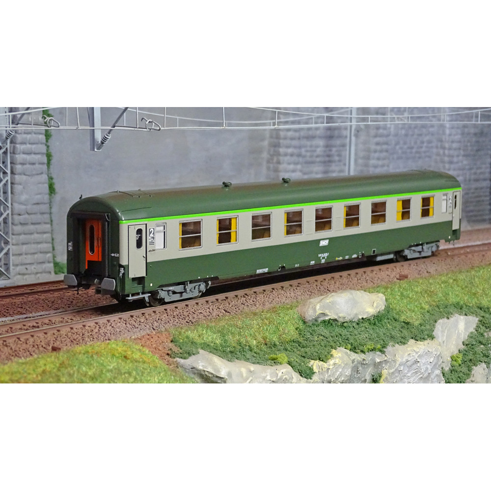 Ree Modeles VB309 Voiture voyageurs UIC B9 ex A9, vert 302/gris 804, logo encadré blanc, SNCF Ree Modeles VB-309 - 1