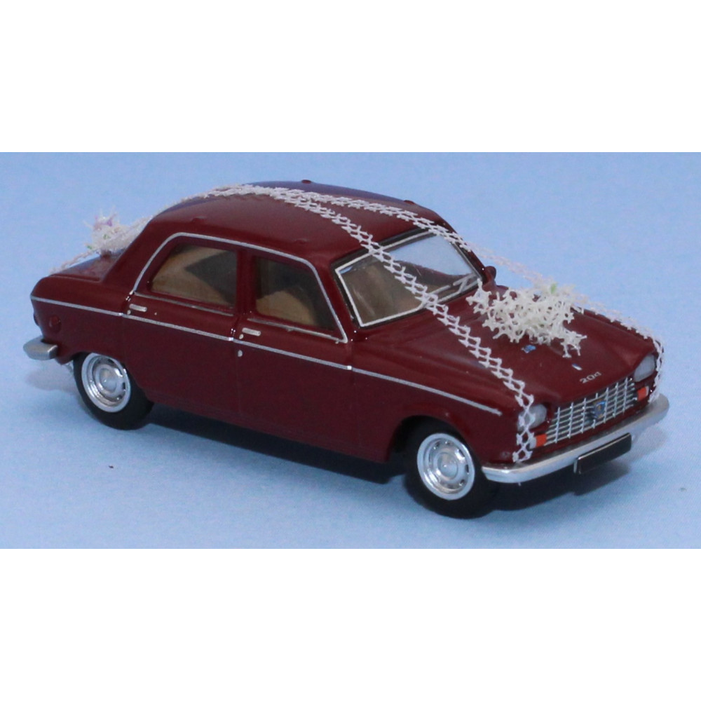 SAI 6266 Peugeot 204 berline 1968, rouge pourpre, voiture des mariés Sai Sai_6266 - 1