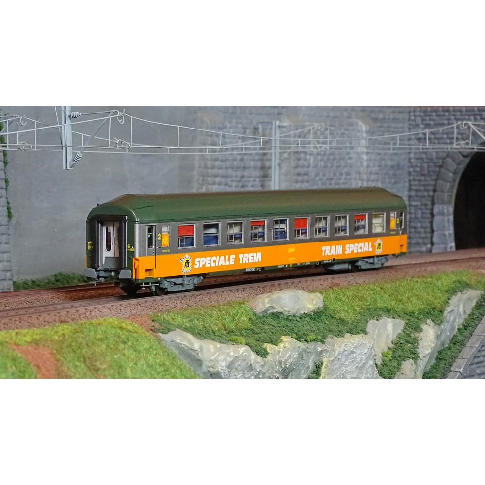 Ree Modeles VB480 Voiture UIC Couchette, SNCF, B9c9x, Train Special FTS, toit haut Ree Modeles VB-480 - 1