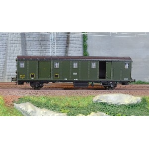 Ree Modeles VB 112 Voiture fourgon OCEM 30, toit noir, ex-ETAT, SNCF, BATTIGNOLES, feux Ree Modeles VB-112 - 2