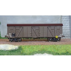 Ree Modeles WB777 Wagon TP Couvert, 4 portes, brun, SNCF, ep. IIIa Ree Modeles WB-777 - 2