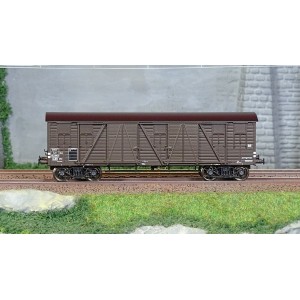 Ree Modeles WB778 Wagon TP Couvert, 4 portes, brun, SNCF, ep. IIIb Ree Modeles WB-778 - 2