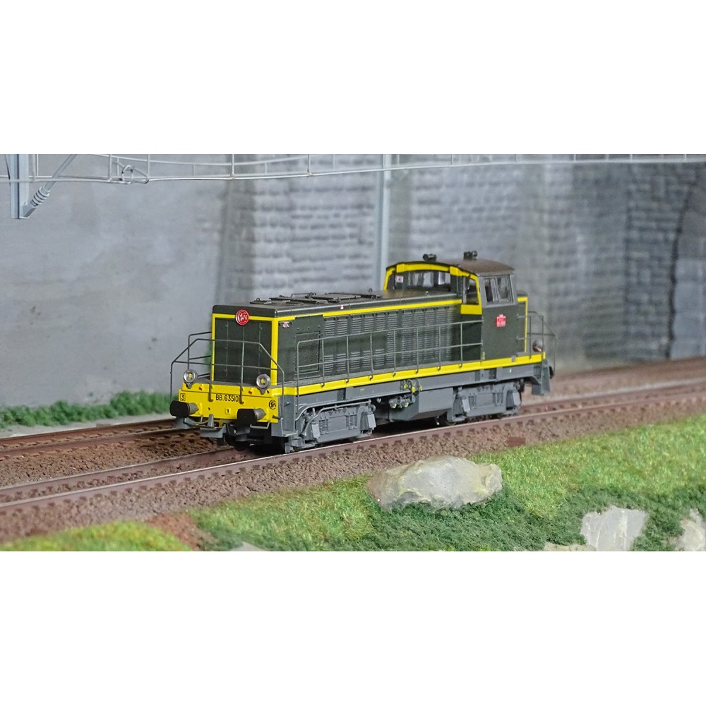 R37 HO41106 Locomotive diesel BB 63510, SNCF, livrée verte et bandes jaunes, dépôt Rennes Rail 37 - R37 R37_HO41106 - 1