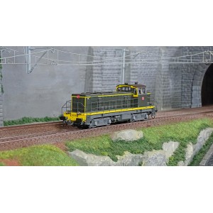 R37 HO41108 Locomotive diesel BB 63818 UM, SNCF, livrée verte et bandes jaunes, dépôt Vénissieux Rail 37 - R37 R37_HO41108 - 1