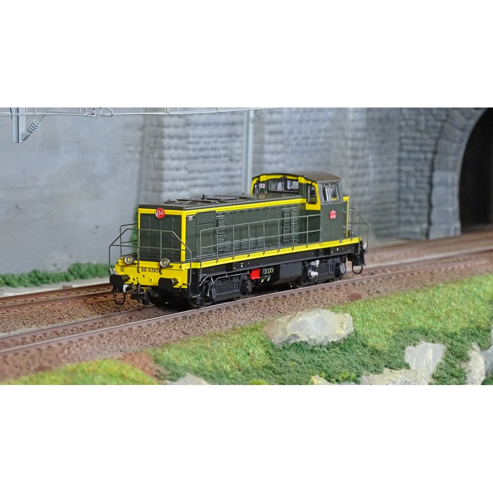 R37 HO41110 Locomotive diesel BB 63856 UM, SNCF, livrée verte et bandes jaunes, dépôt Portes Rail 37 - R37 R37_HO41110 - 1