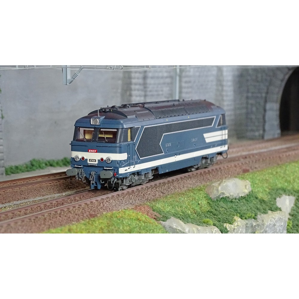 Ree Modeles MB166 Locomotive diesel BB 67414, Livrée Bleue, plaques en relief, SNCF Ree Modeles MB-166 - 1