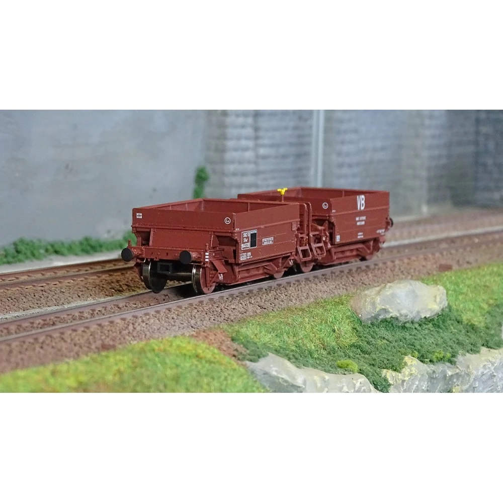 R37 HO43108 Couplage de wagons à ballast, SVwf 964572, SNCF, ep. III Rail 37 - R37 R37_HO43108 - 1 R37 HO43108 Couplage de wagons à ballast, SVwf 964572, SNCF, ep. III Rail 37 - R37 R37_HO43108 - 1