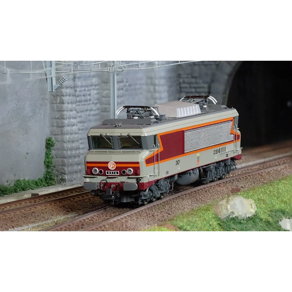 Roco 70618 Locomotive électrique CC 6574, SNCF Roco Roco_70618 - 1 Roco 70618 Locomotive électrique CC 6574, SNCF Roco Roco_70618 - 1