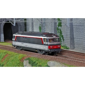 Ree Modeles MB153.S Locomotive diesel BB 67371, Livrée Multiservice moderne, SNCF, dépôt Chambéry, digital sonore, fumée Ree Mod