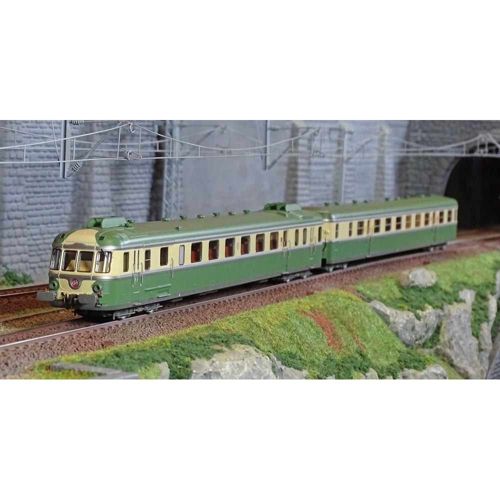 Jouef HJ2419 Autorail diesel RGP 2 X 2716 + remorque XR 7719, SNCF, vert/beige avec déflecteurs de fumée Jouef HJ2419 - 1