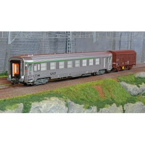 Jouef HJ4183 Set de 1 voiture voyageurs DEV Inox et wagon G4, SNCF Jouef HJ4183 - 1