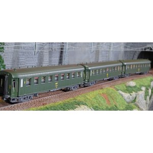 Models Word 40933 Set de 3 voitures OCEM R.A., B9, vert 301, châssis gris, marquage UIC, SNCF Models World MW_40933 - 2