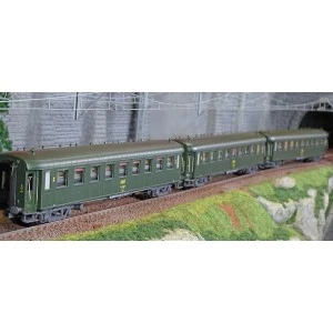 Models Word 40933 Set de 3 voitures OCEM R.A., B9, vert 301, châssis gris, marquage UIC, SNCF Models World MW_40933 - 2