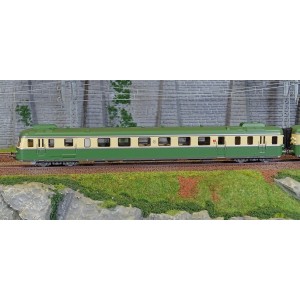 Jouef HJ2429S Autorail diesel RGP 2 X 2719 + remorque XRAB 7708, SNCF, vert/beige avec déflecteurs de fumée, digital sonore Joue