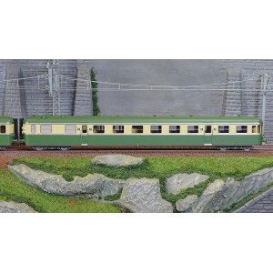 Jouef HJ2420S Autorail diesel RGP 2 X 2712 + remorque XR 7714, SNCF, vert/beige avec déflecteurs de fumée, digital sonore Jouef 