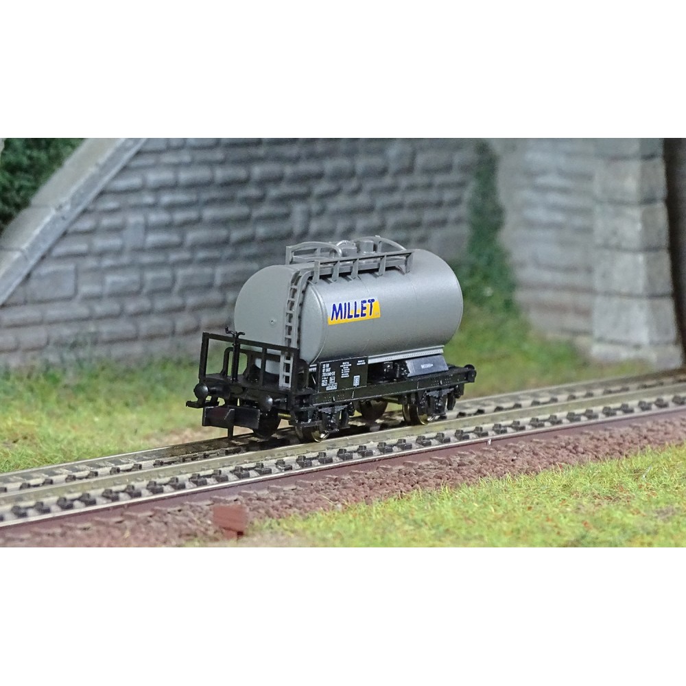 MiniTrix 18098 Wagon citerne à essieux, Millet, échelle N Trix Trix_18098 - 1 MiniTrix 18098 Wagon citerne à essieux, Millet, échelle N Trix Trix_18098 - 1