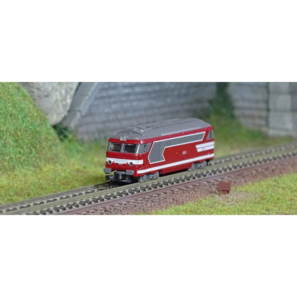 Azar L01-CA1A Locomotive diesel BB 67611, SNCF, Capitole, échelle Z AZAR Models AZAR_L01-CA1A - 1 Azar L01-CA1A Locomotive diesel BB 67611, SNCF, Capitole, échelle Z AZAR Models AZAR_L01-CA1A - 1
