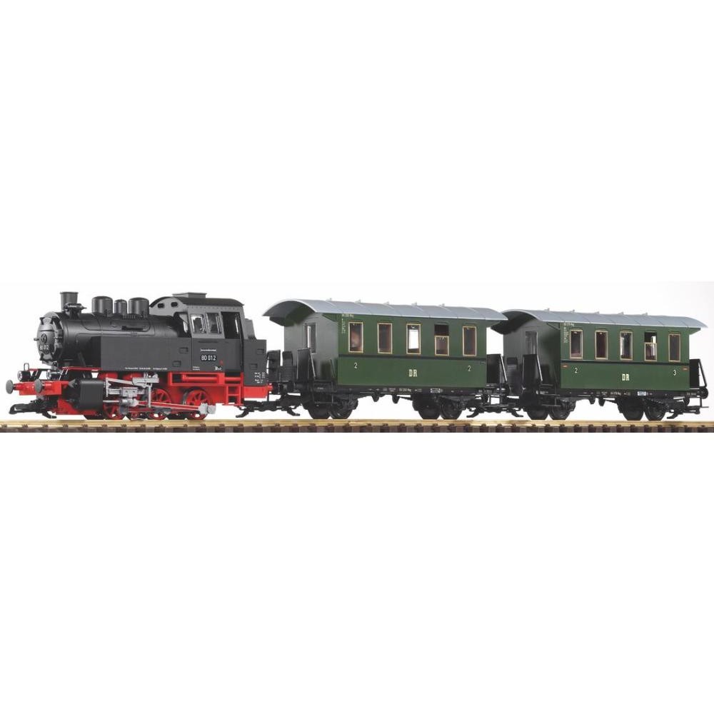 Piko G BR80+WAG Coffret locomotive vapeur BR 80 sonorisée et fumigène + Voitures voyageurs, analogique Piko G Piko_BR80+WAG - 1 Piko G BR80+WAG Coffret locomotive vapeur BR 80 sonorisée et fumigène + Voitures voyageurs, analogique Piko G Piko_BR80+WAG - 1