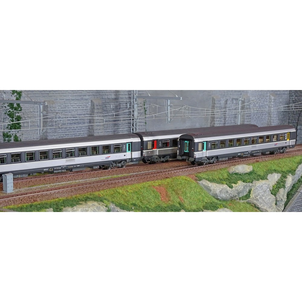 LS Models 41215 Set de 3 voitures VTU, B5rtux / A10rtu / B11rtu, livrée Corail +, SNCF, logo Casquette, éclairées Ls models Lsm_ LS Models 41215 Set de 3 voitures VTU, B5rtux / A10rtu / B11rtu, livrée Corail +, SNCF, logo Casquette, éclairées Ls models Lsm_