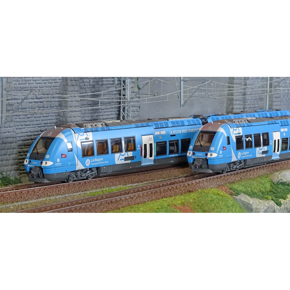 LS Models 10089S Autorail AGC B 81661/81662, livré AURA, 3 caisses, digital sonore Ls models Lsm_10089S - 1 LS Models 10089S Autorail AGC B 81661/81662, livré AURA, 3 caisses, digital sonore Ls models Lsm_10089S - 1