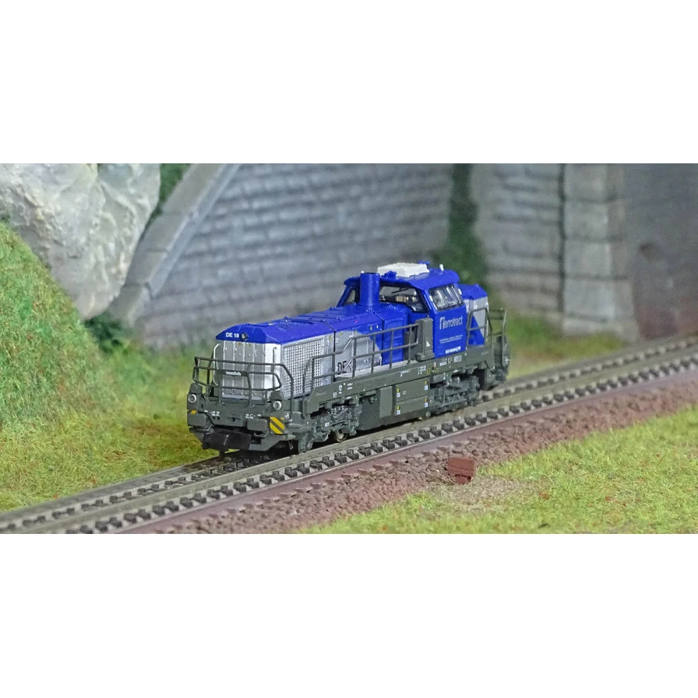 Hobbytrain H32106S Locomotive diesel Vossloh DE18, 004-6, Ferrotract, digitale sonore, échelle N Hobbytrain H32106S - 1 Hobbytrain H32106S Locomotive diesel Vossloh DE18, 004-6, Ferrotract, digitale sonore, échelle N Hobbytrain H32106S - 1