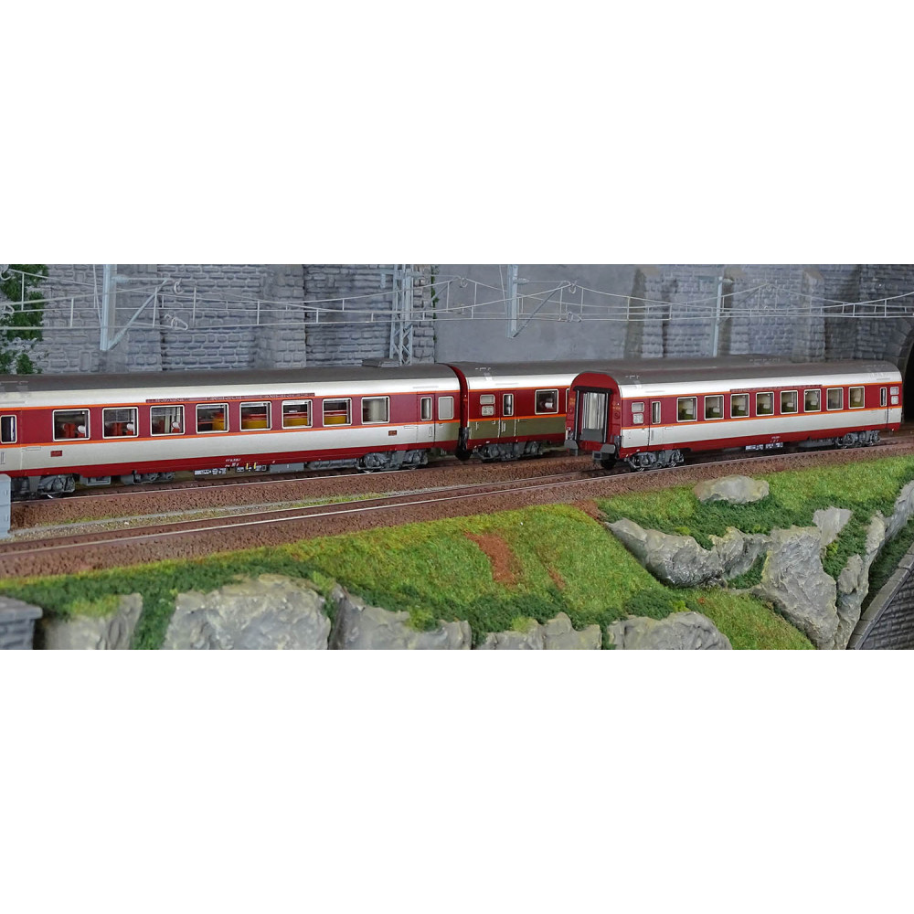 LS Models 40082DC Set de 3 voitures Grand Confort Capitole A3rtux + A8tu + A8u, livré origine, Sud-Ouest, éclairées Ls models Ls LS Models 40082DC Set de 3 voitures Grand Confort Capitole A3rtux + A8tu + A8u, livré origine, Sud-Ouest, éclairées Ls models Ls