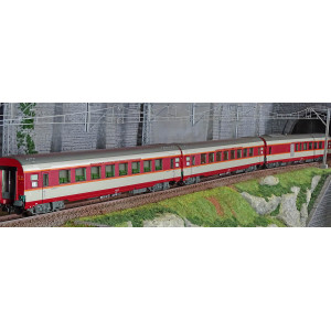 Jouef HJ4192 Set de 3 voitures voyageurs Grand Confort TEE Le Kléber, SNCF, A8u / A8tu / A4Dtux, éclairées Jouef HJ4192 - 2