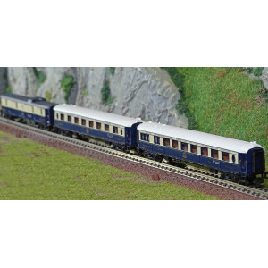 Arnold HN4488 Set de 3 voitures voyageurs "Etoile du Nord", SNCF, DD3 / VP Flèche d'Or / VPC Étoile du Nord, échelle N Arnold HN