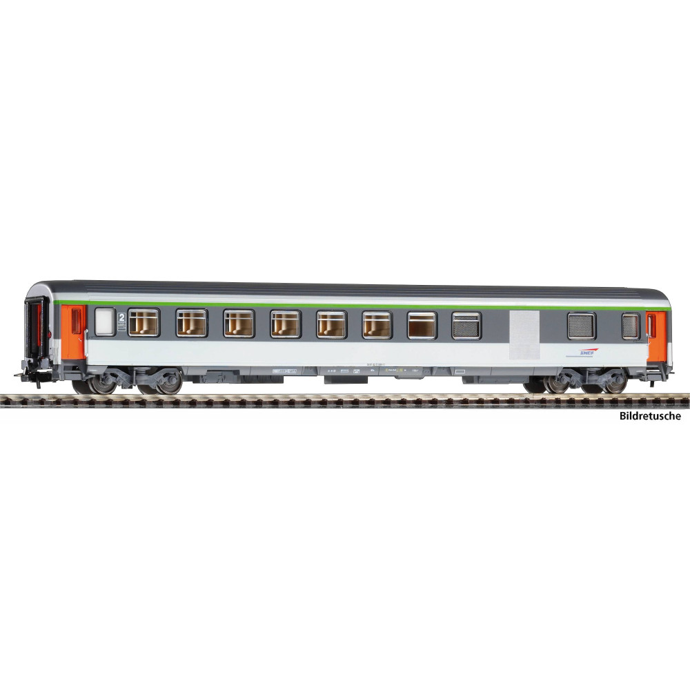 Piko 97142 Set 2 voitures voyageurs Corail, 2ème classe / fourgon, logo casquette, SNCF Piko Piko_97142 - 1 Piko 97142 Set 2 voitures voyageurs Corail, 2ème classe / fourgon, logo casquette, SNCF Piko Piko_97142 - 1
