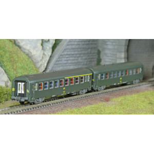 REE Modeles NW258 Set de 2 voitures voyageurs UIC, SNCF, A4B5 et B10 Vertes, logo jaune encadré, ep.IV, N- 1/160 Ree Modeles NW-