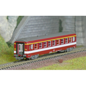 REE Modeles NW331 Voiture voyageurs UIC, SNCF, A9 Rouge, logo Corail, bande de classe jaune, ep.IV, N - 1/160 Ree Modeles NW-331