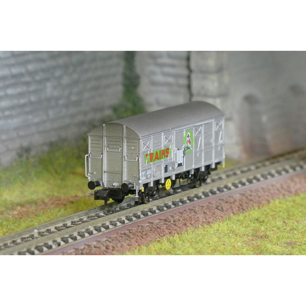 Arnold HN6678 Wagon couvert à essieux, Type G4, parois Permaplex, SNCF, JOUEF Trains, N - 1/160 Arnold HN6678 - 1 Arnold HN6678 Wagon couvert à essieux, Type G4, parois Permaplex, SNCF, JOUEF Trains, N - 1/160 Arnold HN6678 - 1