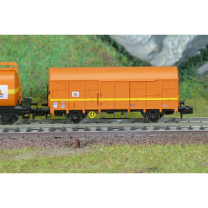 Arnold HN6679 Set de 2 wagon citerne et couvert à essieux, Type G4, COLAS Rail, N - 1/160 Arnold HN6679 - 3 Arnold HN6679 Set de 2 wagon citerne et couvert à essieux, Type G4, COLAS Rail, N - 1/160 Arnold HN6679 - 3