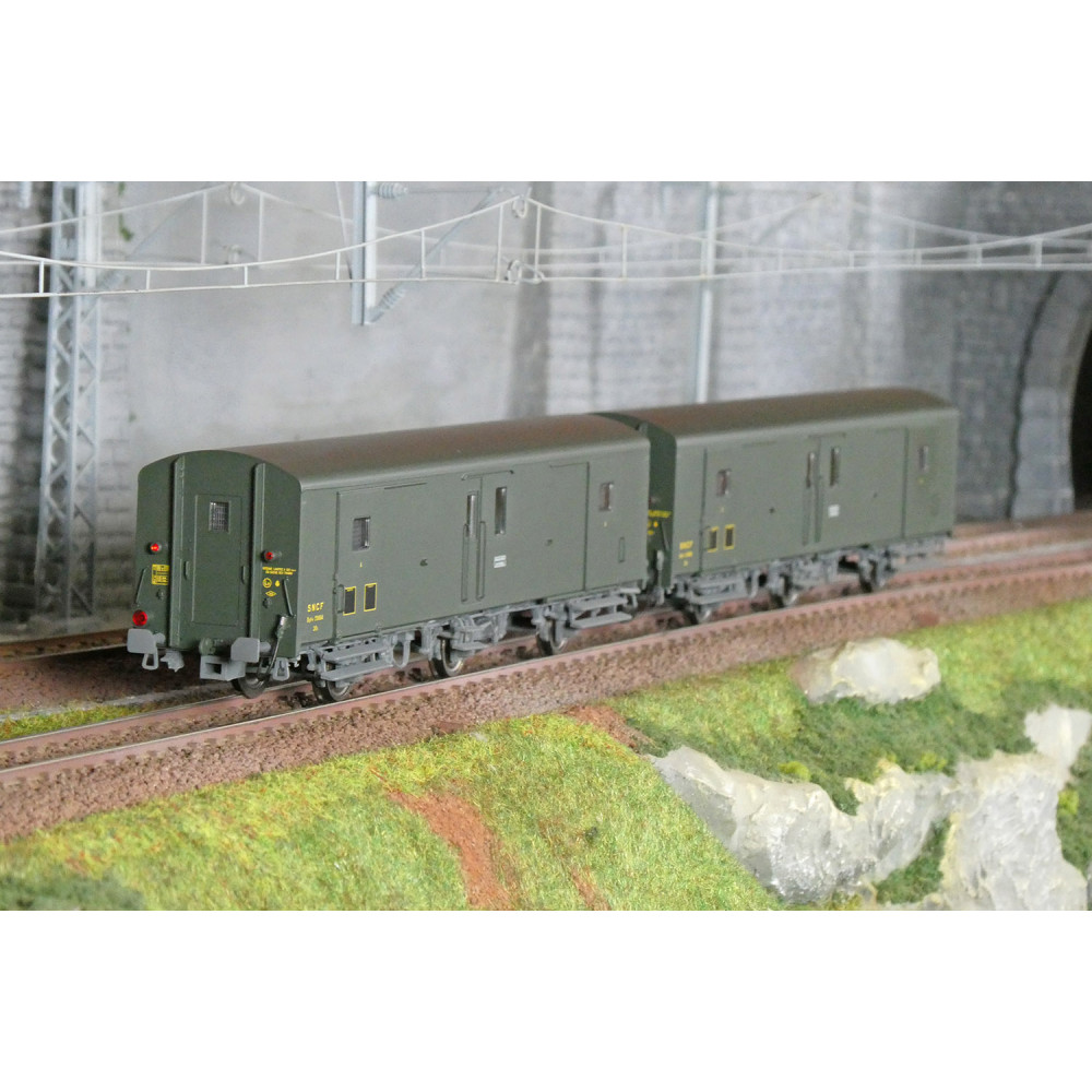 Models World 106 Set de 2 wagons fourgon 3 essieux, PLM, Dd2, Vert 301, ep.IIIc-d, feux fin de convoi Models World MW_106 - 1 Models World 106 Set de 2 wagons fourgon 3 essieux, PLM, Dd2, Vert 301, ep.IIIc-d, feux fin de convoi Models World MW_106 - 1