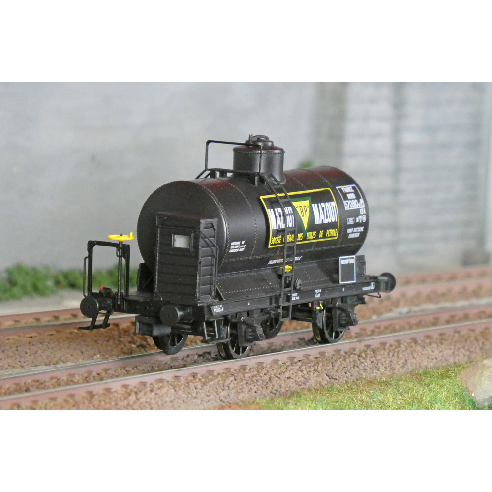 Ls Models 30458 Wagon citerne OCEM, guérite, noir, MAZOUT BP, SNCF Ls models LSM_30458 - 1 Ls Models 30458 Wagon citerne OCEM, guérite, noir, MAZOUT BP, SNCF Ls models LSM_30458 - 1